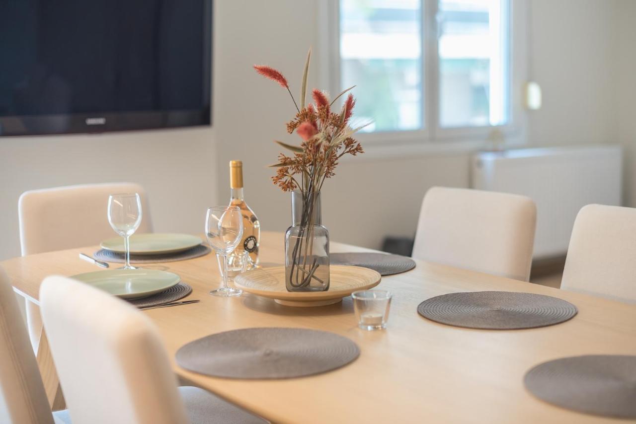 Stylish 2Bdr Apt By Acropolis Athen Exterior foto